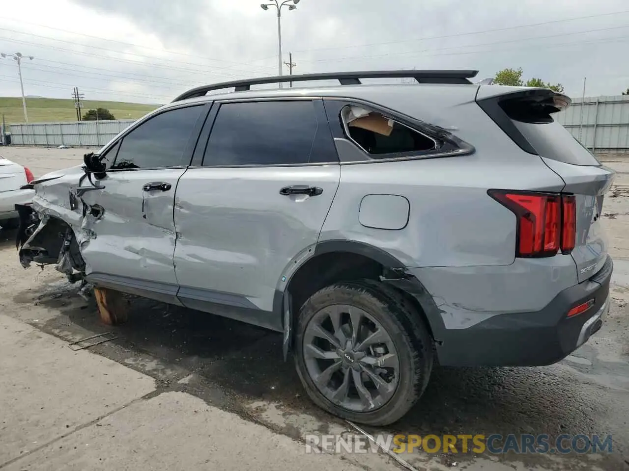 2 Photograph of a damaged car 5XYRKDLF4PG229777 KIA SORENTO 2023