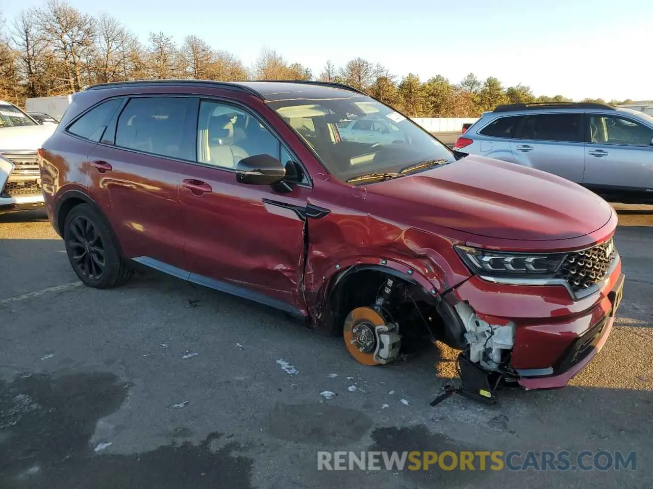 4 Photograph of a damaged car 5XYRKDLF8PG231242 KIA SORENTO 2023