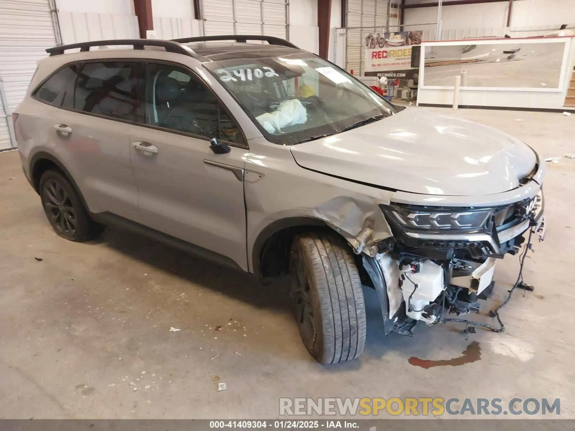 1 Photograph of a damaged car 5XYRKDLF9PG171214 KIA SORENTO 2023