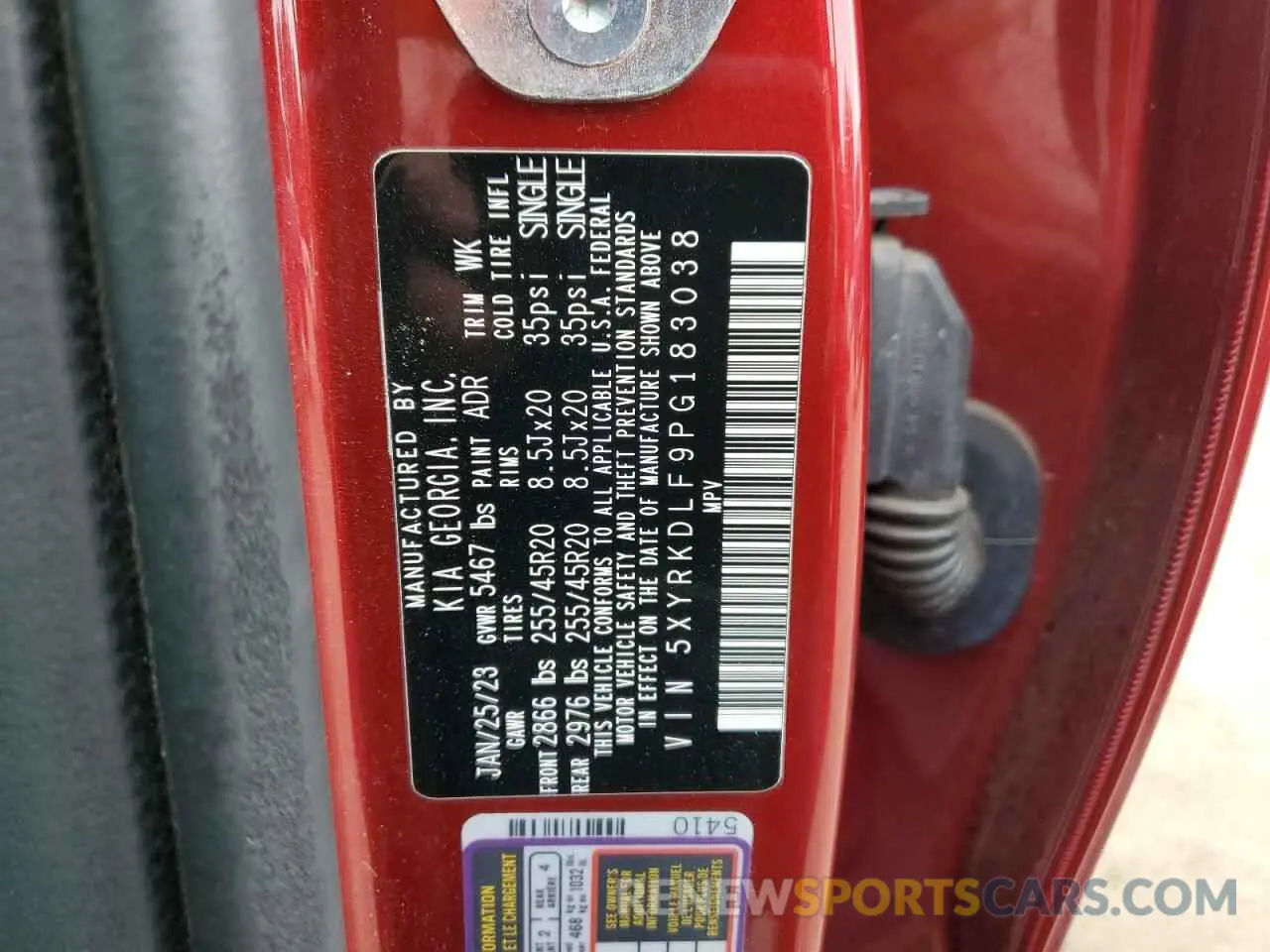 14 Photograph of a damaged car 5XYRKDLF9PG183038 KIA SORENTO 2023