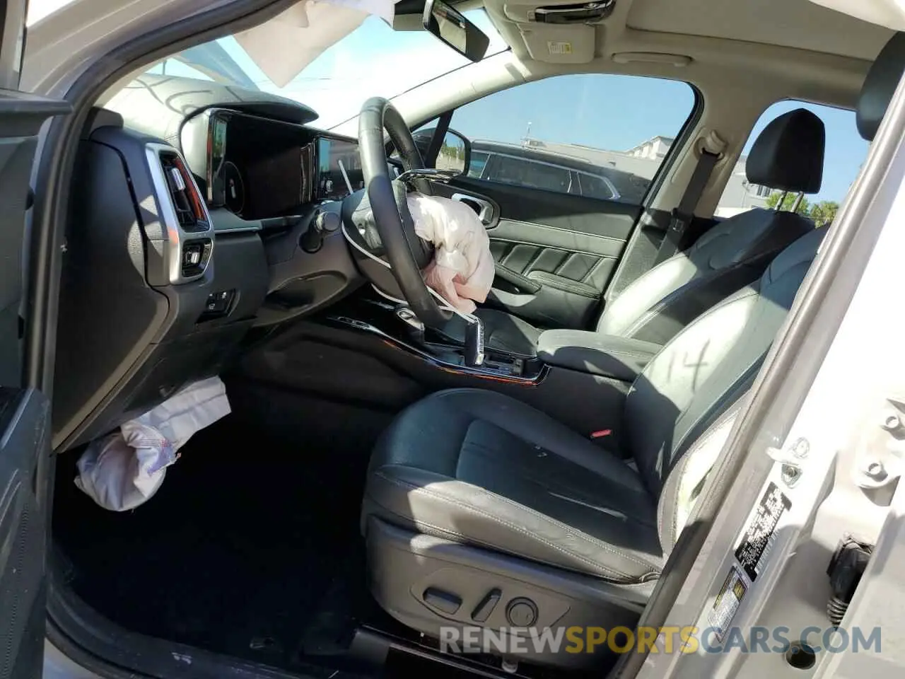 7 Photograph of a damaged car 5XYRKDLFXPG172260 KIA SORENTO 2023