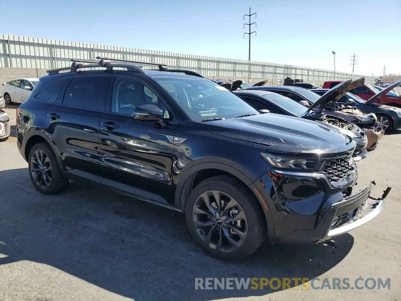 4 Photograph of a damaged car 5XYRKDLFXPG226964 KIA SORENTO 2023