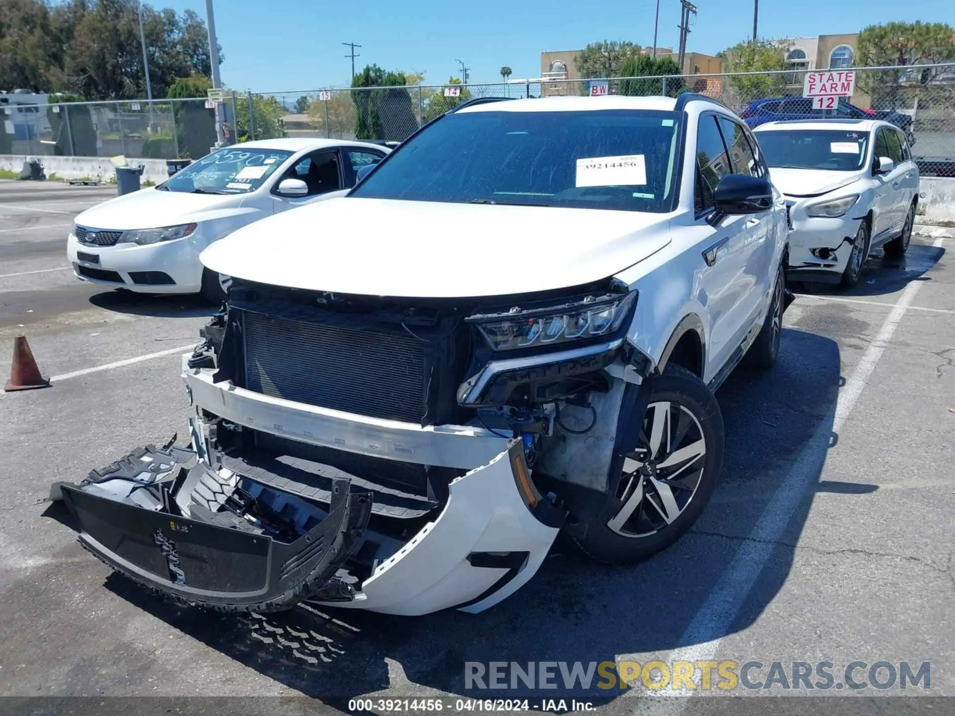 2 Photograph of a damaged car 5XYRL4LC0PG192505 KIA SORENTO 2023
