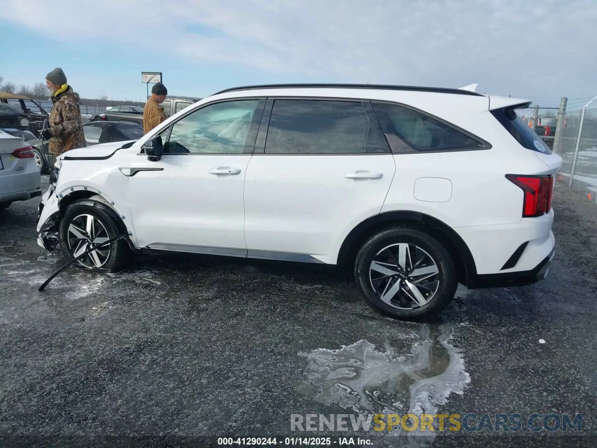 14 Photograph of a damaged car 5XYRL4LC0PG241301 KIA SORENTO 2023