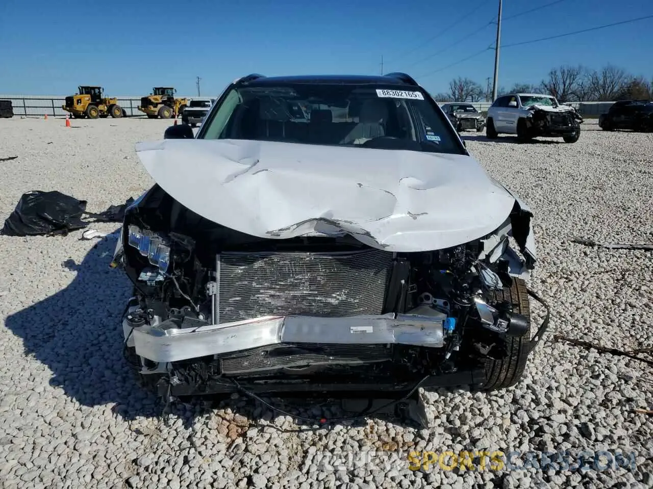 5 Photograph of a damaged car 5XYRL4LC2PG239369 KIA SORENTO 2023