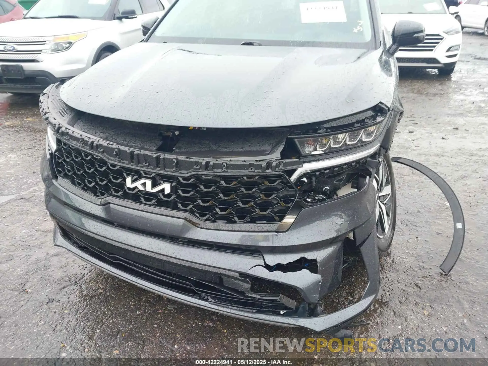 6 Photograph of a damaged car 5XYRL4LC2PG247794 KIA SORENTO 2023