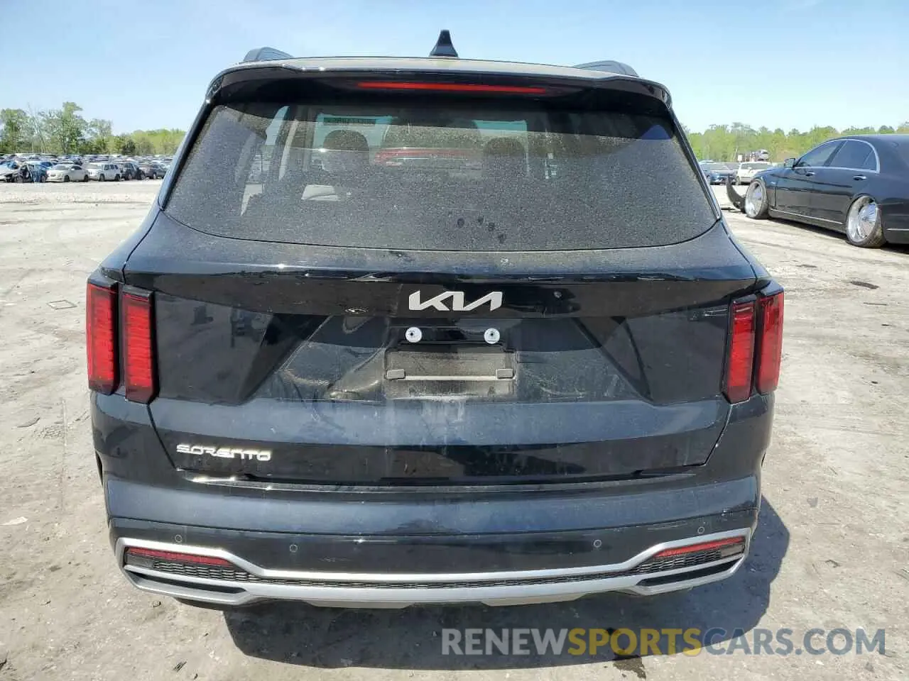 6 Photograph of a damaged car 5XYRL4LC2PG253014 KIA SORENTO 2023