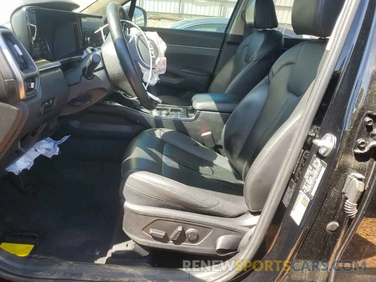 7 Photograph of a damaged car 5XYRL4LC4PG250213 KIA SORENTO 2023