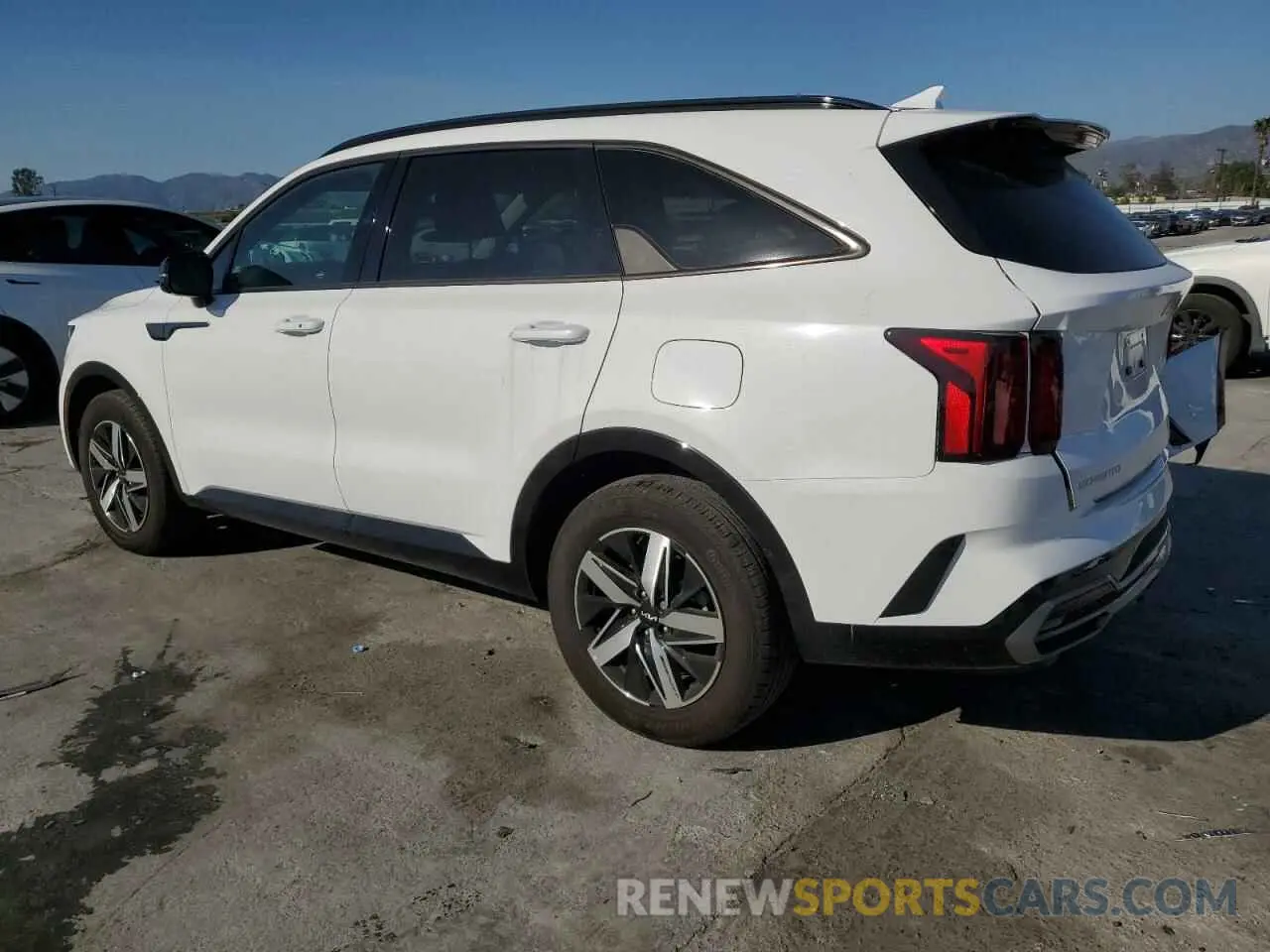 2 Photograph of a damaged car 5XYRL4LC5PG208066 KIA SORENTO 2023