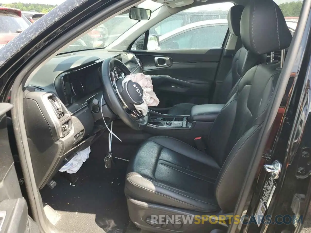 7 Photograph of a damaged car 5XYRL4LC5PG217060 KIA SORENTO 2023