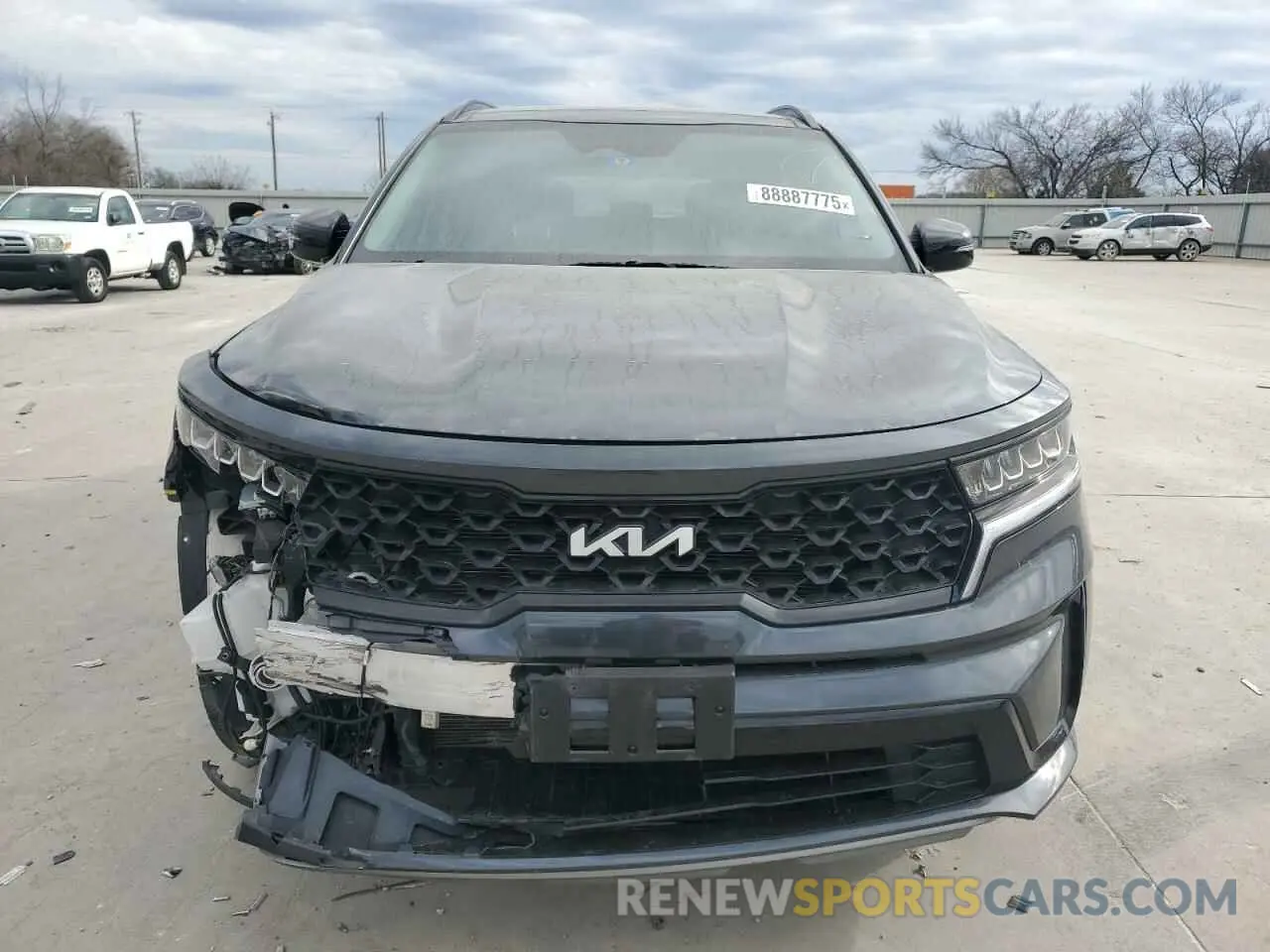 5 Photograph of a damaged car 5XYRL4LC6PG207573 KIA SORENTO 2023