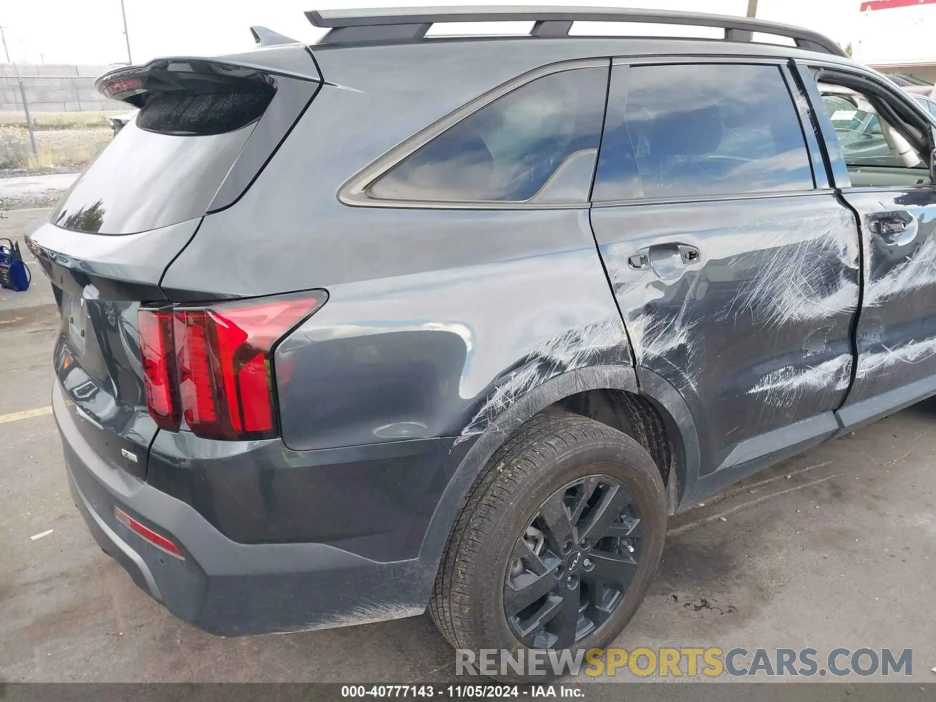 17 Photograph of a damaged car 5XYRLDLC3PG218661 KIA SORENTO 2023
