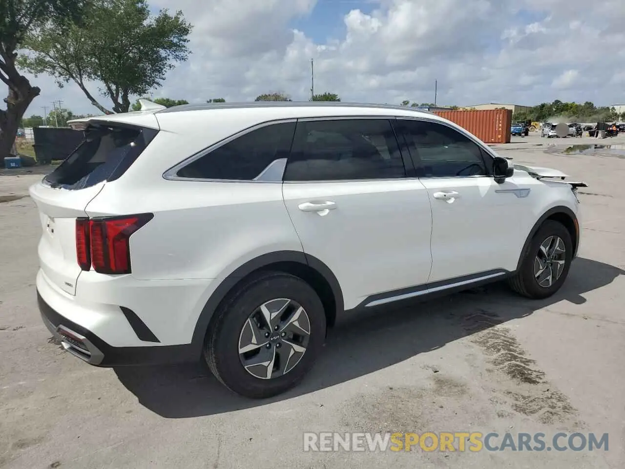 3 Photograph of a damaged car KNDRH4LG0P5208554 KIA SORENTO 2023