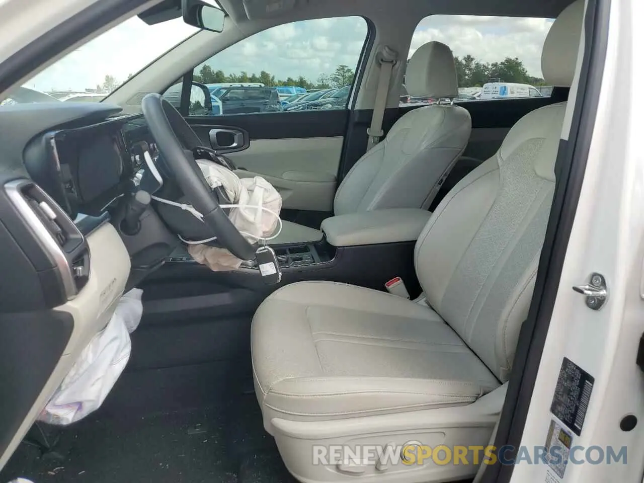 7 Photograph of a damaged car KNDRH4LG0P5208554 KIA SORENTO 2023