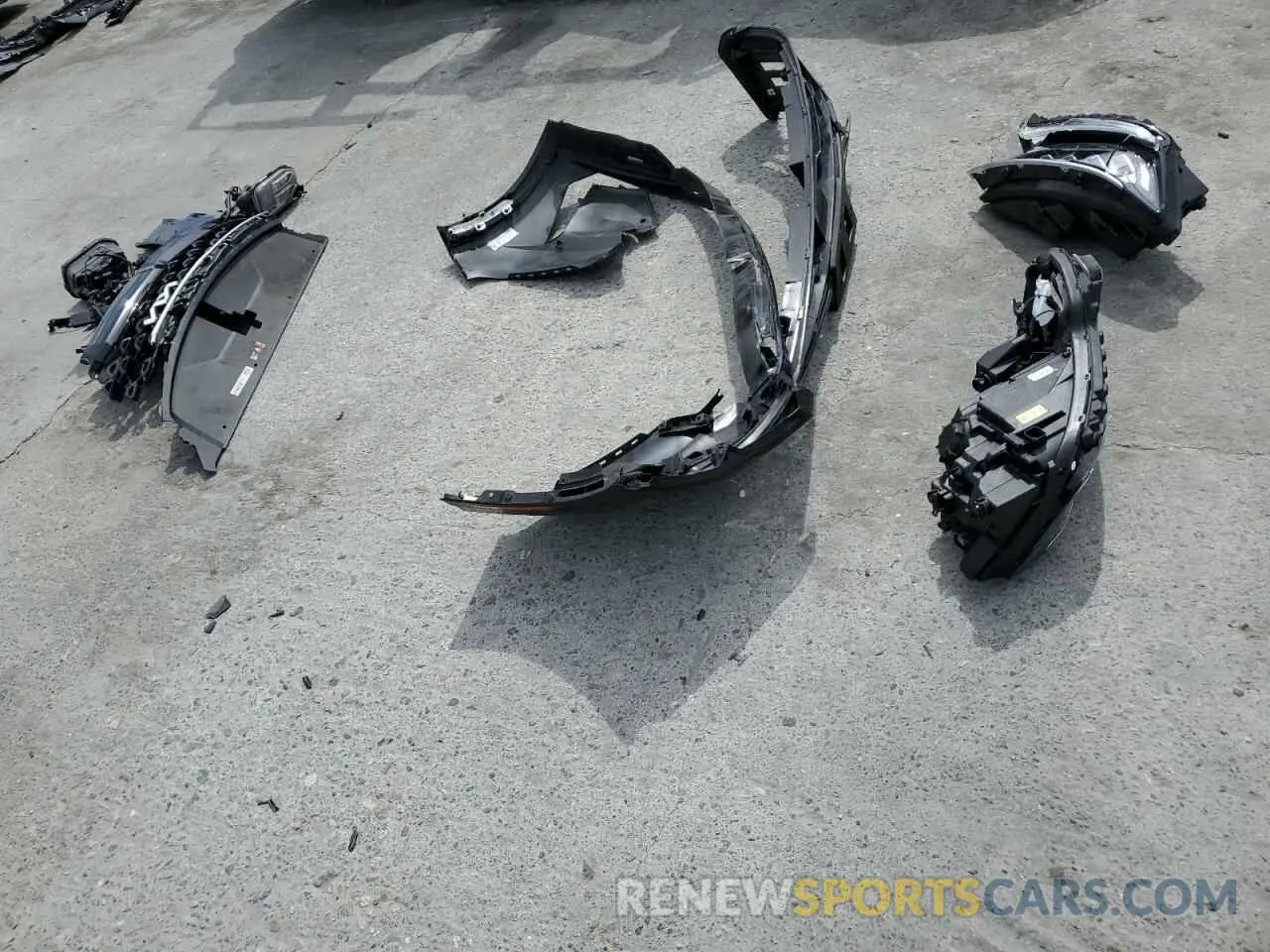 13 Photograph of a damaged car KNDRH4LGXP5199166 KIA SORENTO 2023