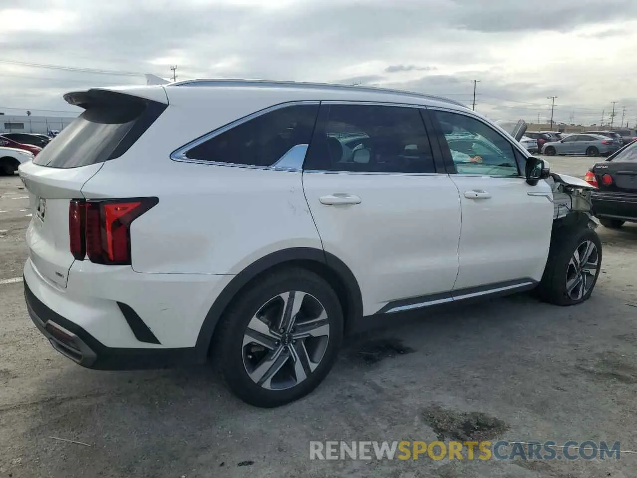 3 Photograph of a damaged car KNDRHDLG0P5161512 KIA SORENTO 2023