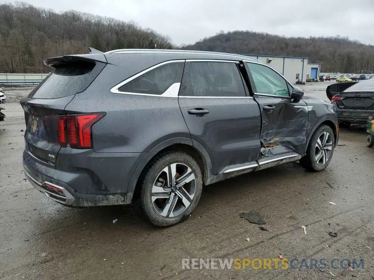 3 Photograph of a damaged car KNDRHDLG7P5168800 KIA SORENTO 2023