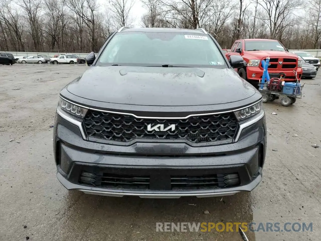 5 Photograph of a damaged car KNDRHDLG7P5168800 KIA SORENTO 2023