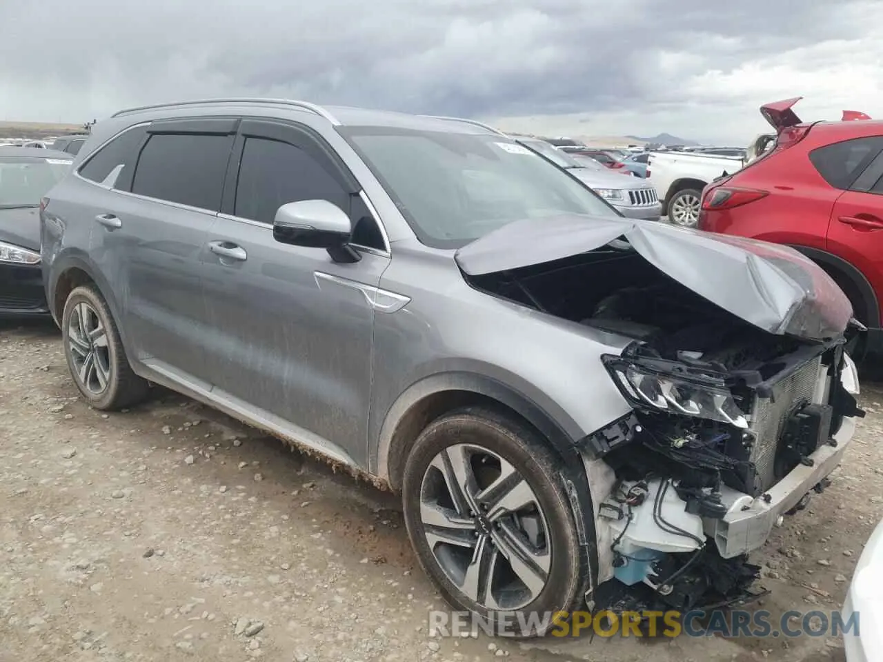 4 Photograph of a damaged car KNDRHDLG7P5176086 KIA SORENTO 2023