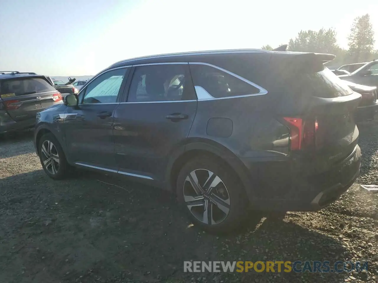 2 Photograph of a damaged car KNDRHDLGXP5187888 KIA SORENTO 2023