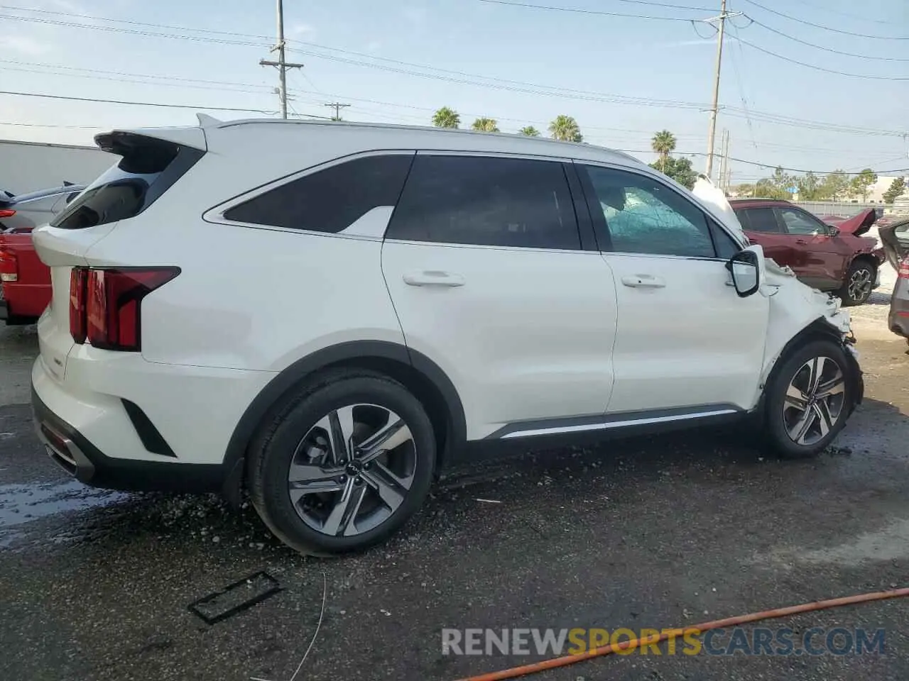 3 Photograph of a damaged car KNDRKDLG8P5177281 KIA SORENTO 2023