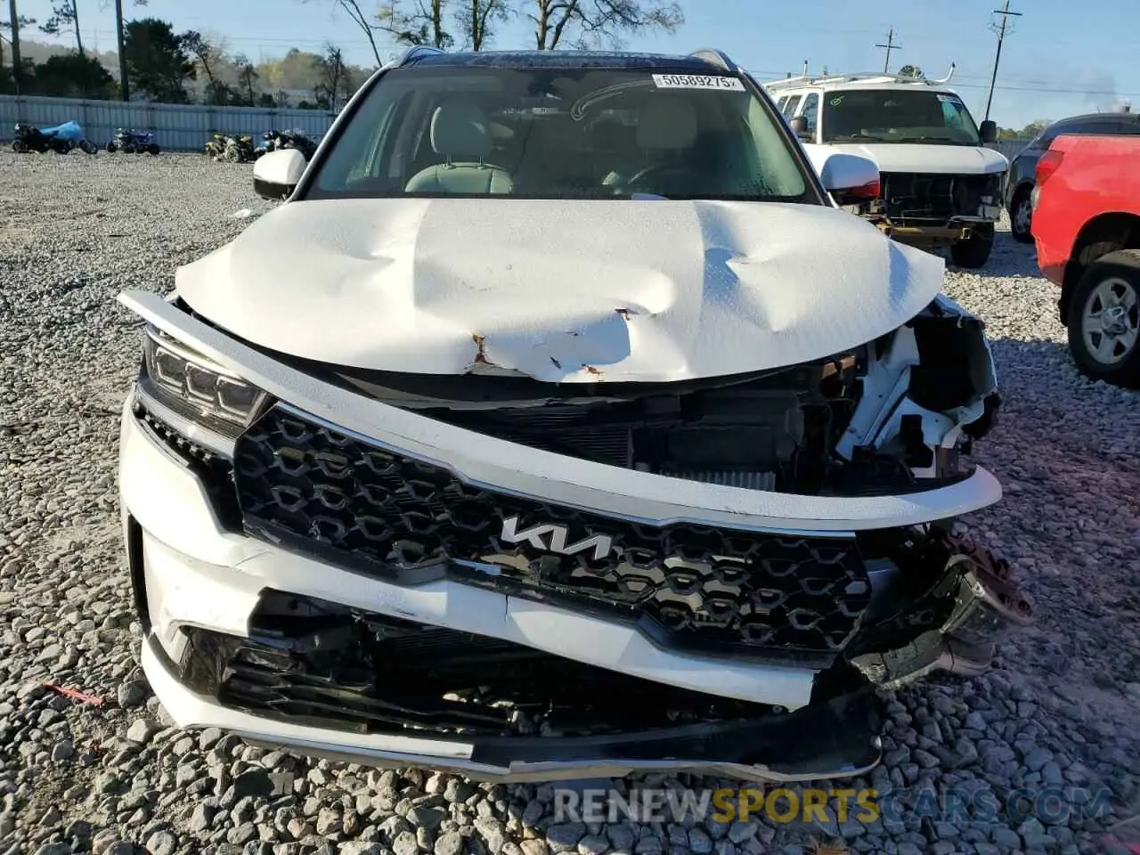 5 Photograph of a damaged car KNDRMDLH1P5213704 KIA SORENTO 2023