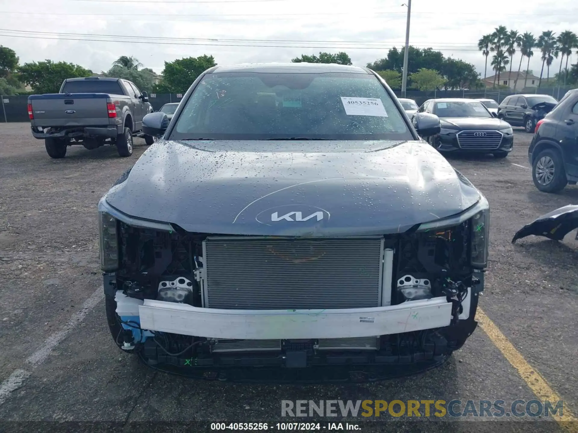 6 Photograph of a damaged car 5XYRG4JC4RG303731 KIA SORENTO 2024