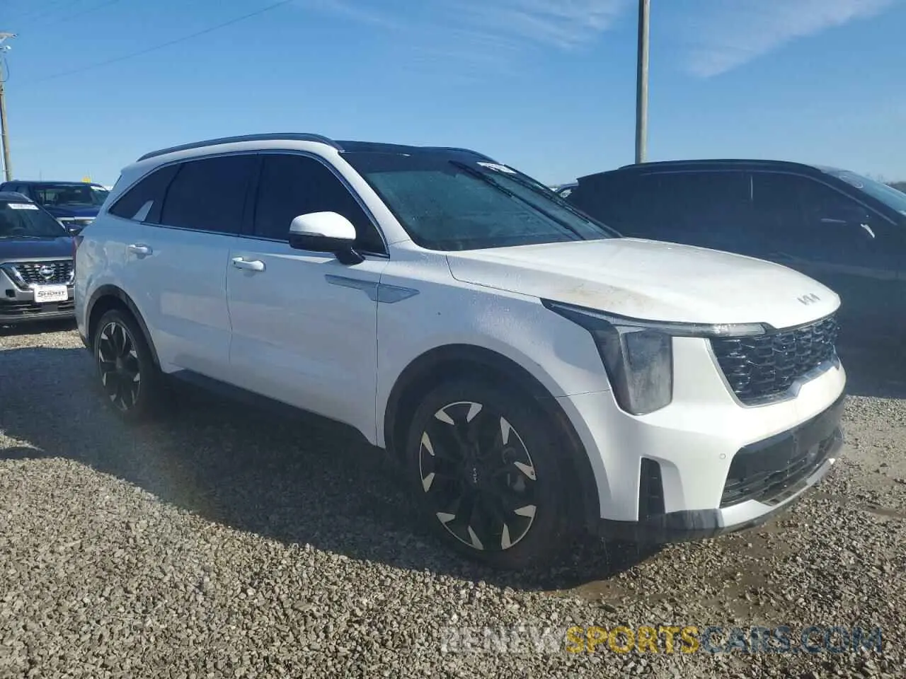 4 Photograph of a damaged car 5XYRH4JF1RG307856 KIA SORENTO 2024