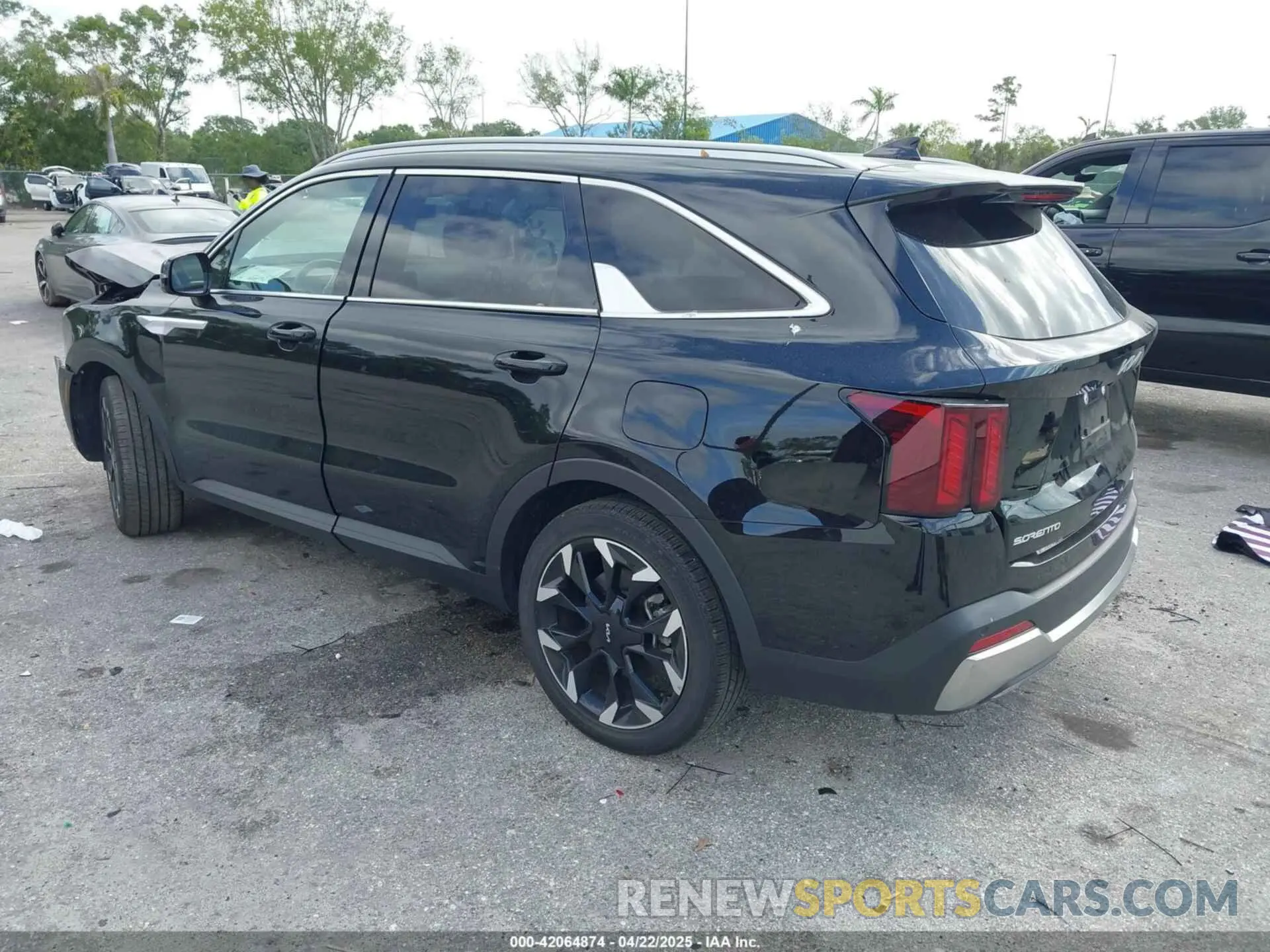 3 Photograph of a damaged car 5XYRH4JF5RG258113 KIA SORENTO 2024