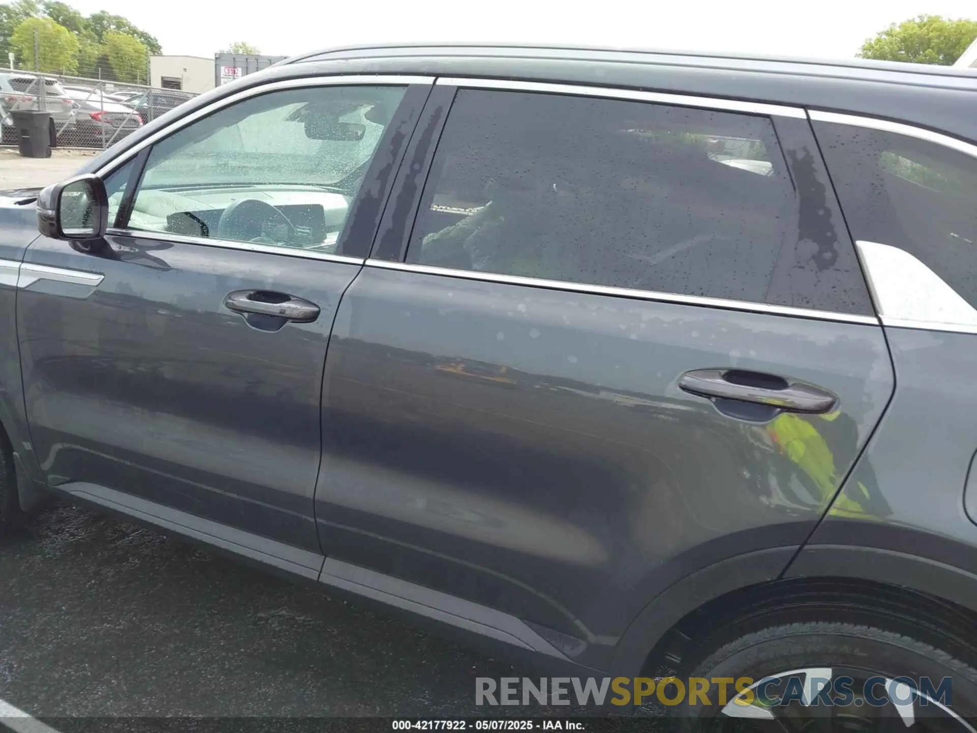 15 Photograph of a damaged car 5XYRH4JF7RG298595 KIA SORENTO 2024