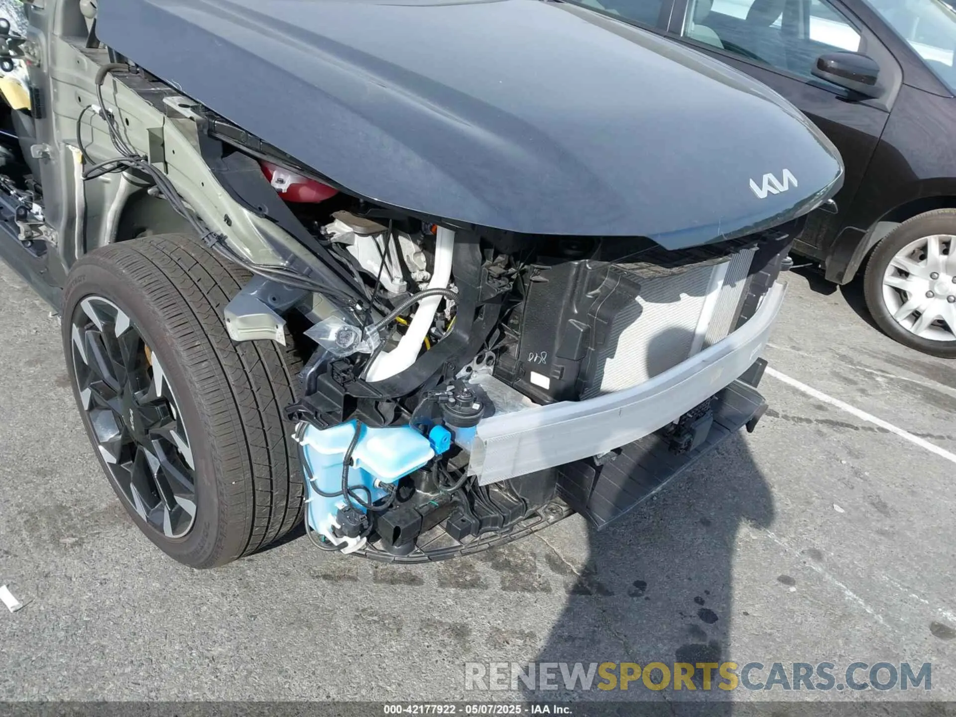 22 Photograph of a damaged car 5XYRH4JF7RG298595 KIA SORENTO 2024