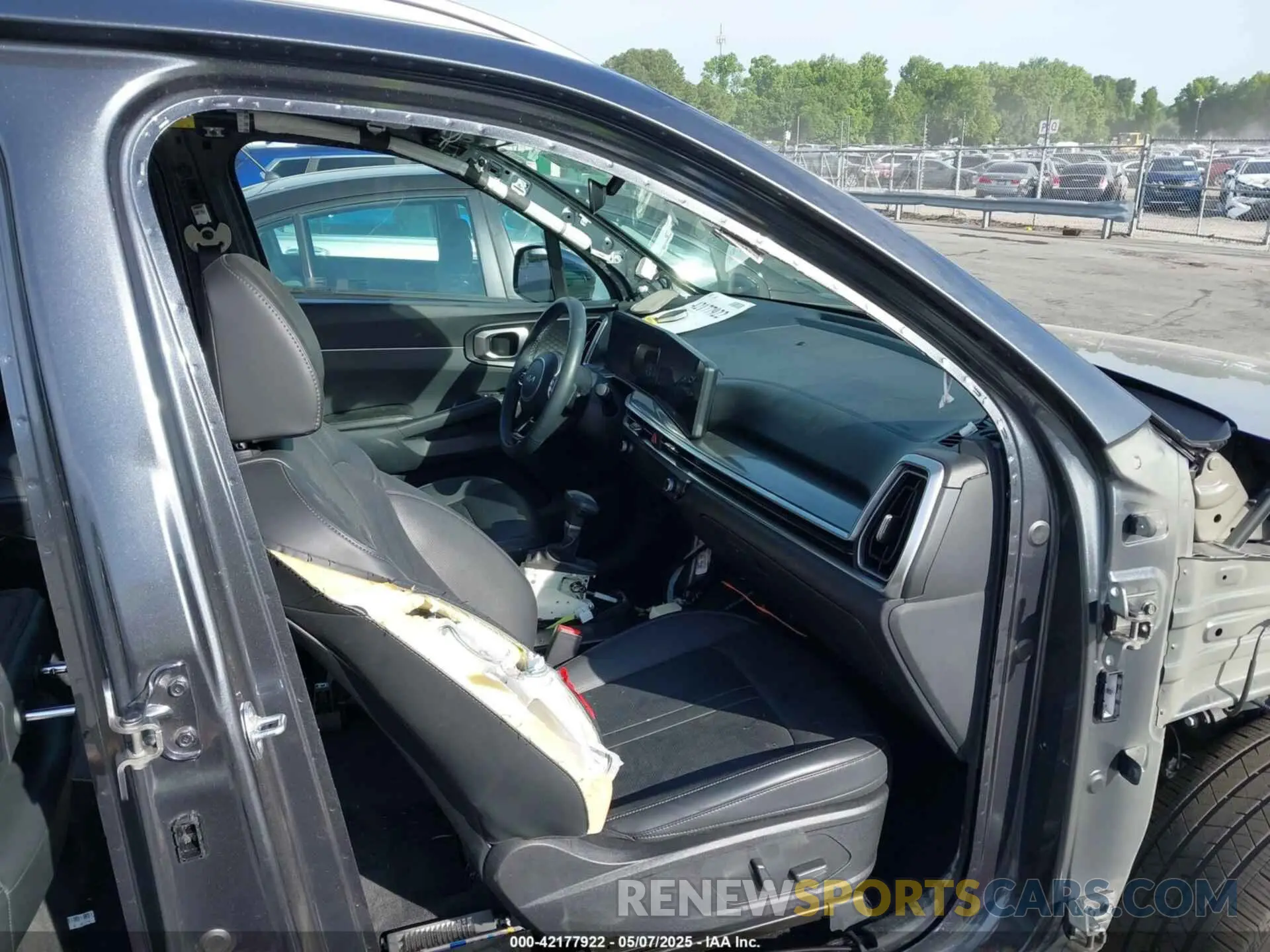 5 Photograph of a damaged car 5XYRH4JF7RG298595 KIA SORENTO 2024