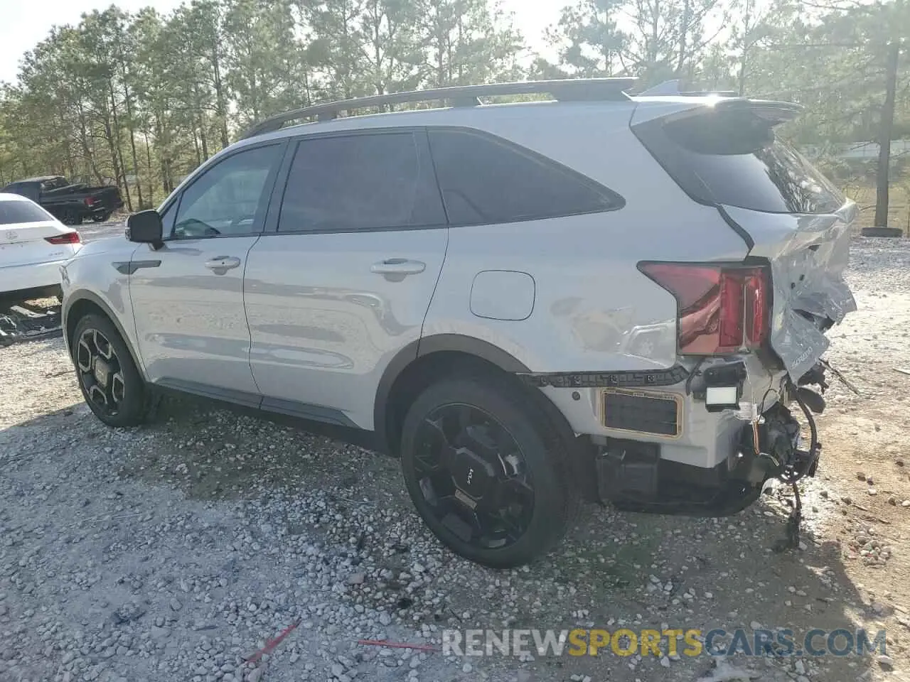 2 Photograph of a damaged car 5XYRHDJF4RG254201 KIA SORENTO 2024