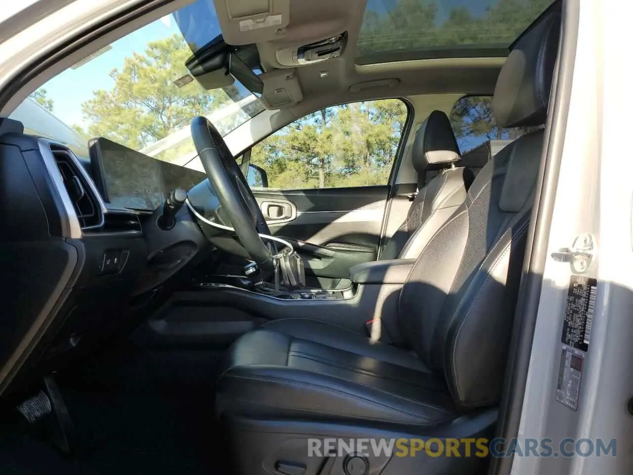 7 Photograph of a damaged car 5XYRHDJF4RG254201 KIA SORENTO 2024