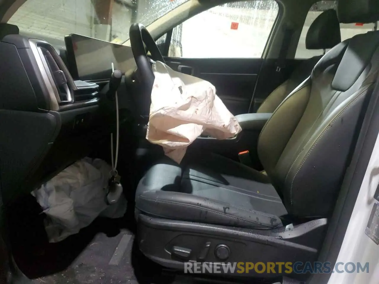 7 Photograph of a damaged car 5XYRHDJF9RG257336 KIA SORENTO 2024