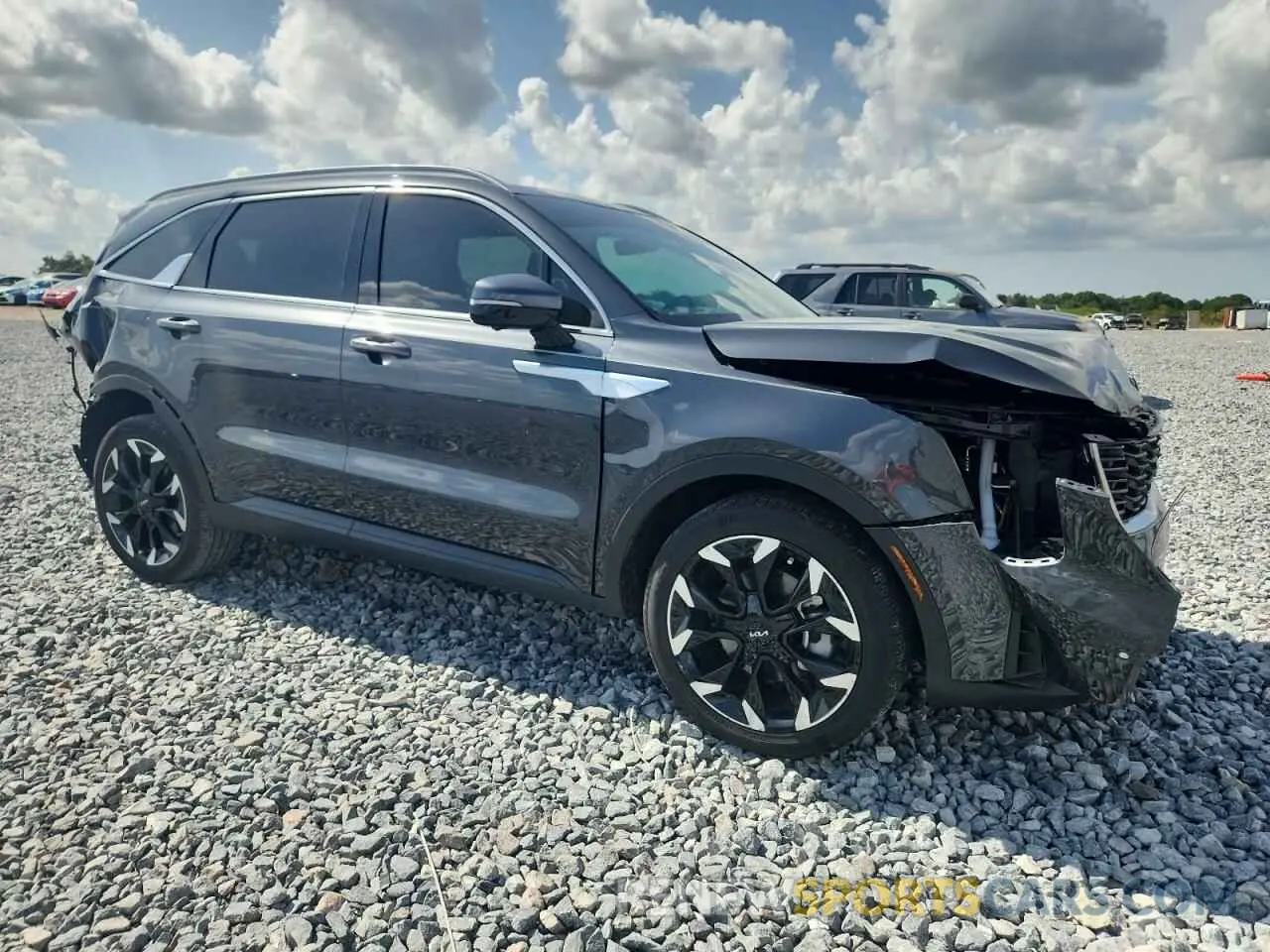 4 Photograph of a damaged car 5XYRK4JFXRG267911 KIA SORENTO 2024