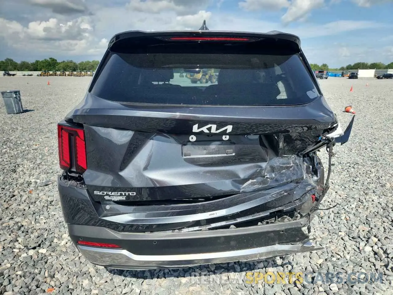6 Photograph of a damaged car 5XYRK4JFXRG267911 KIA SORENTO 2024