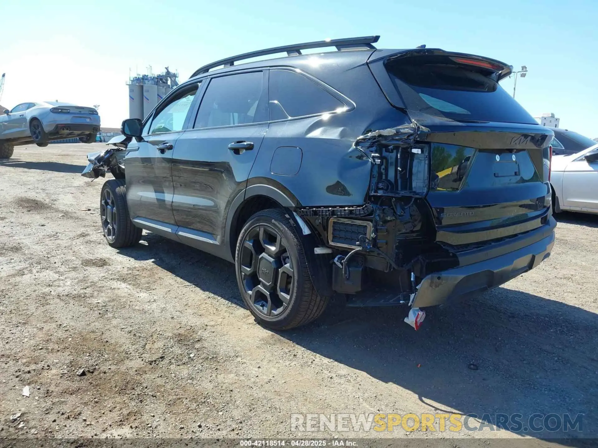 3 Photograph of a damaged car 5XYRKDJF7RG300590 KIA SORENTO 2024