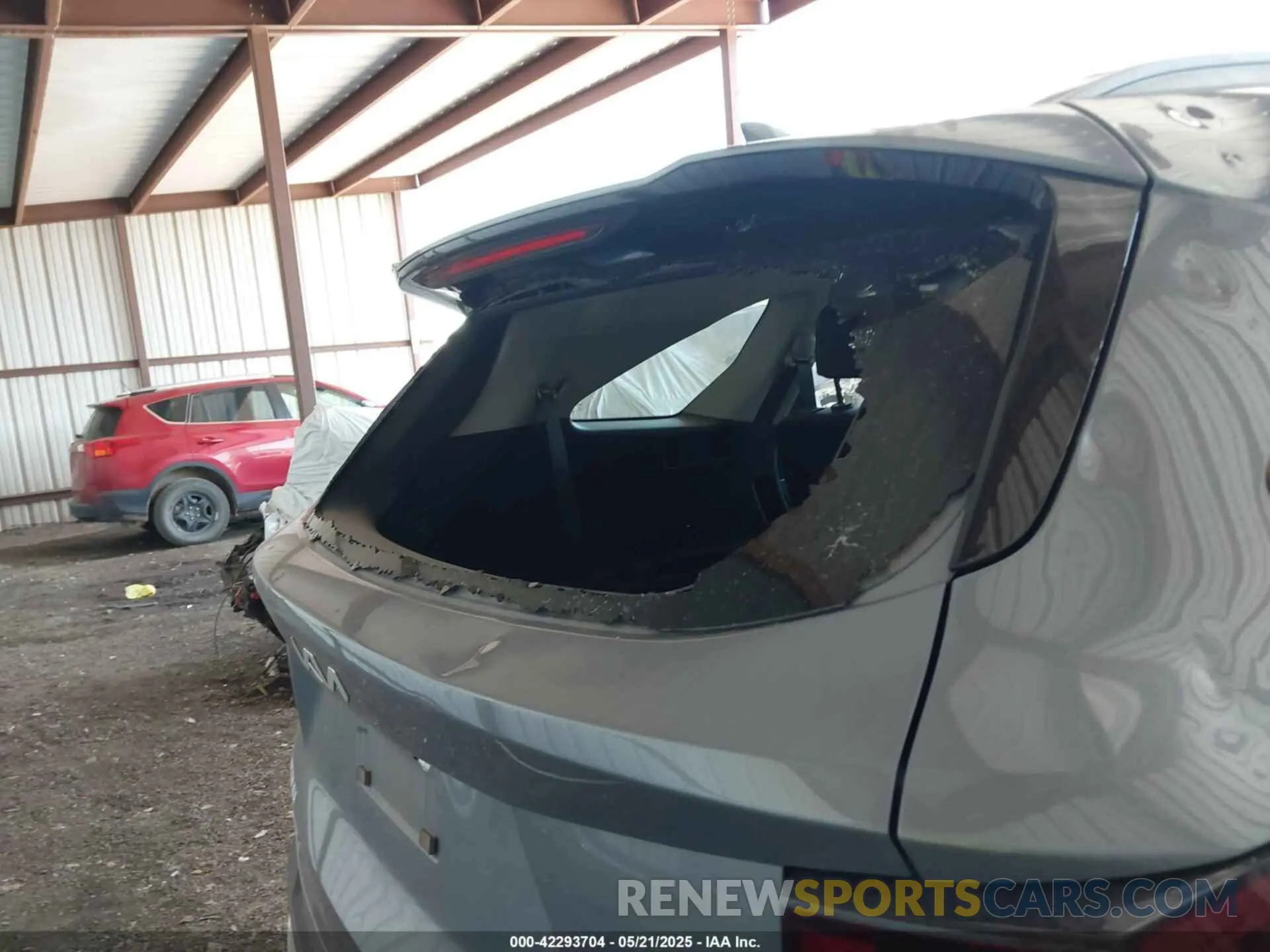17 Photograph of a damaged car 5XYRL4JC3RG263234 KIA SORENTO 2024