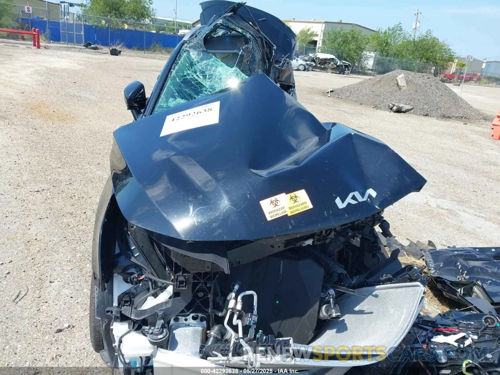 10 Photograph of a damaged car 5XYRL4JC5RG292721 KIA SORENTO 2024