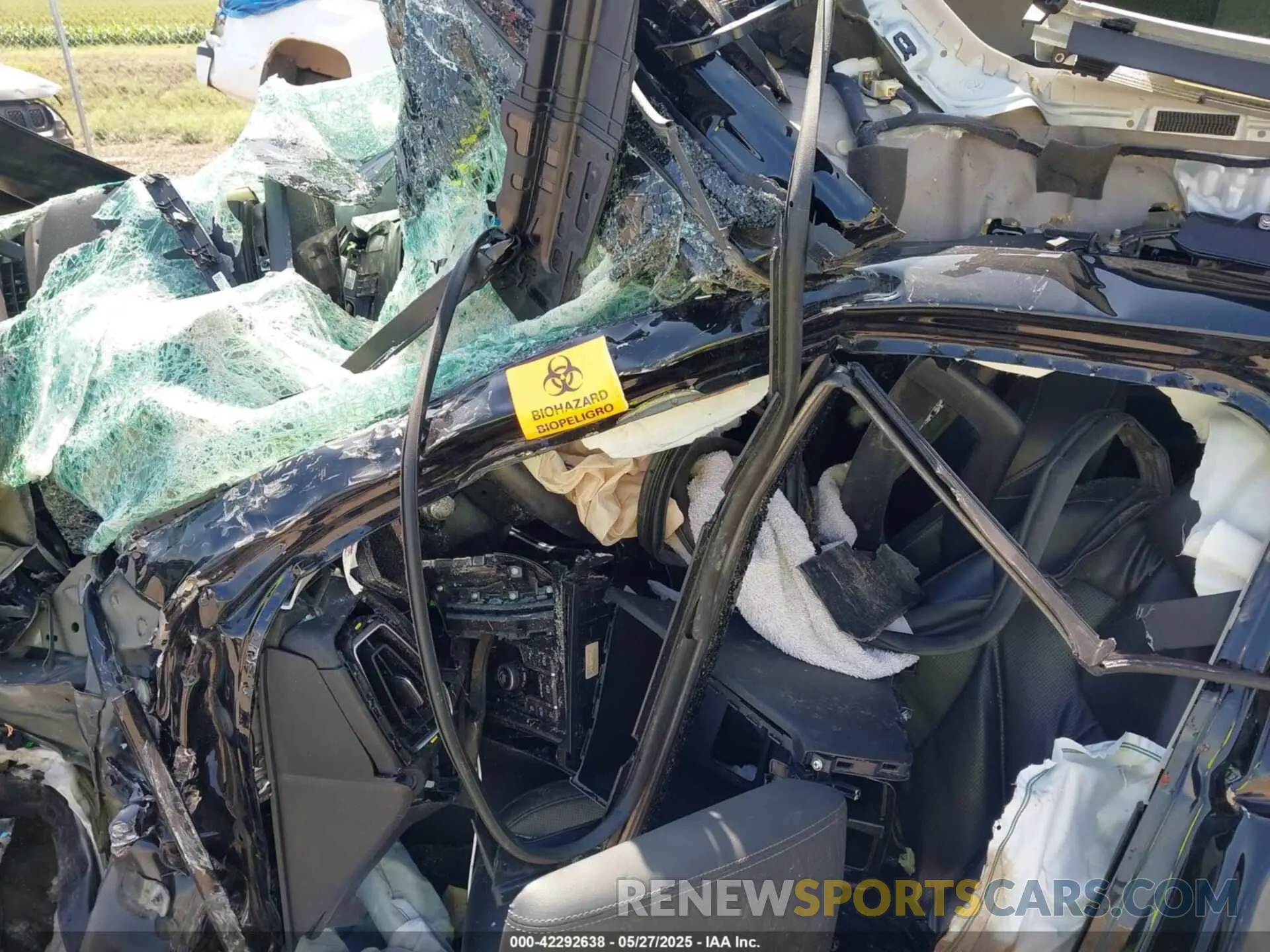7 Photograph of a damaged car 5XYRL4JC5RG292721 KIA SORENTO 2024