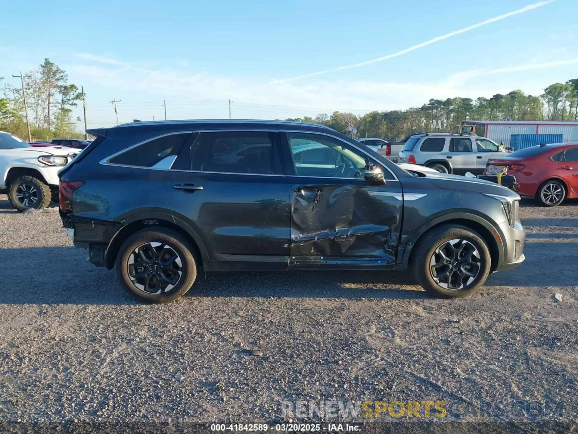13 Photograph of a damaged car 5XYRL4JC6RG255953 KIA SORENTO 2024
