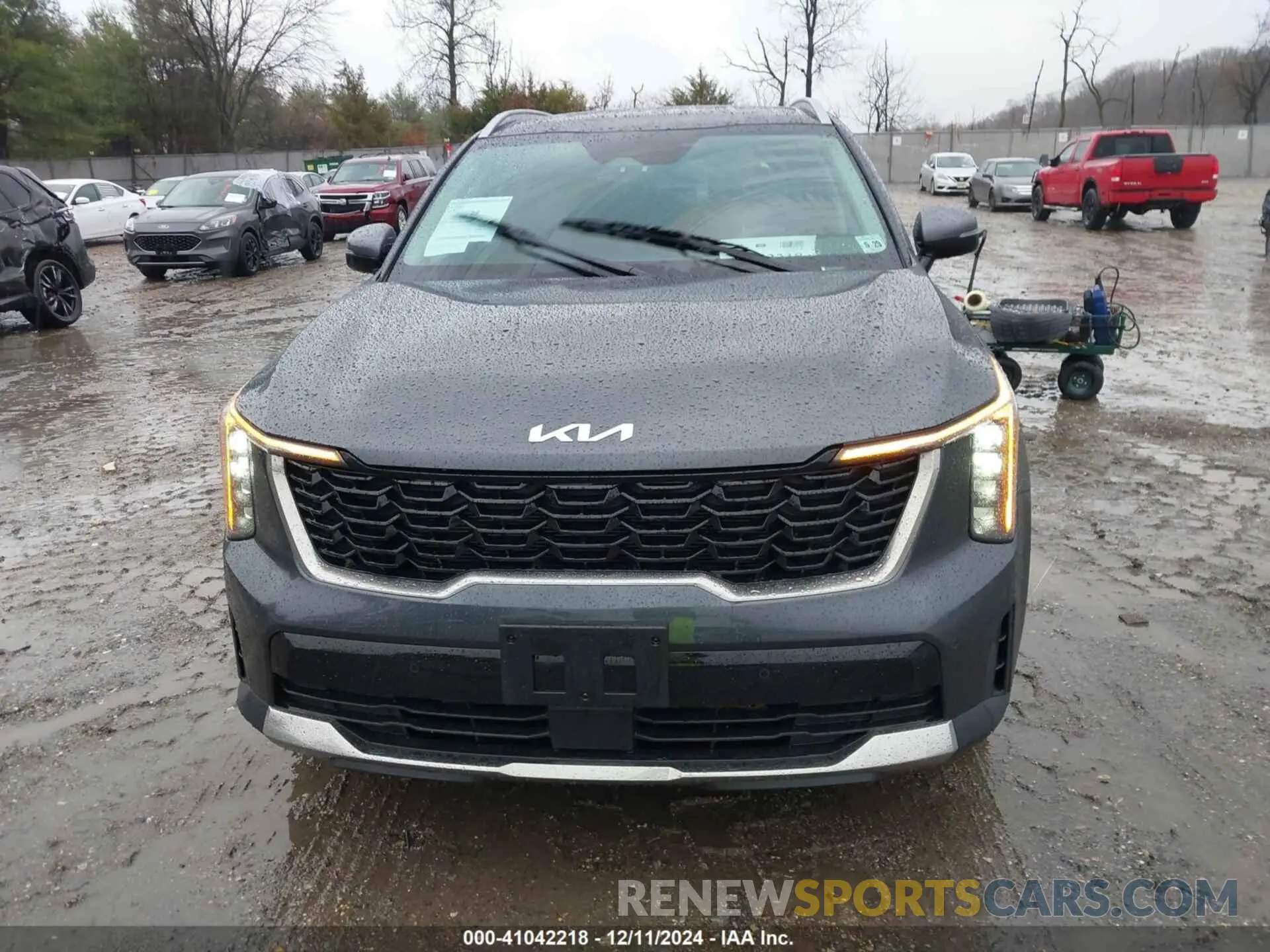 11 Photograph of a damaged car 5XYRL4JC7RG279226 KIA SORENTO 2024