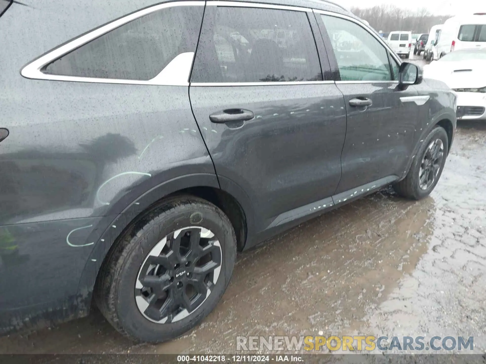 6 Photograph of a damaged car 5XYRL4JC7RG279226 KIA SORENTO 2024