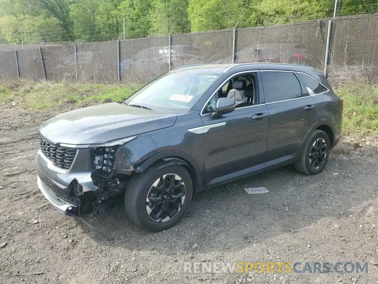 1 Photograph of a damaged car 5XYRL4JC9RG275369 KIA SORENTO 2024