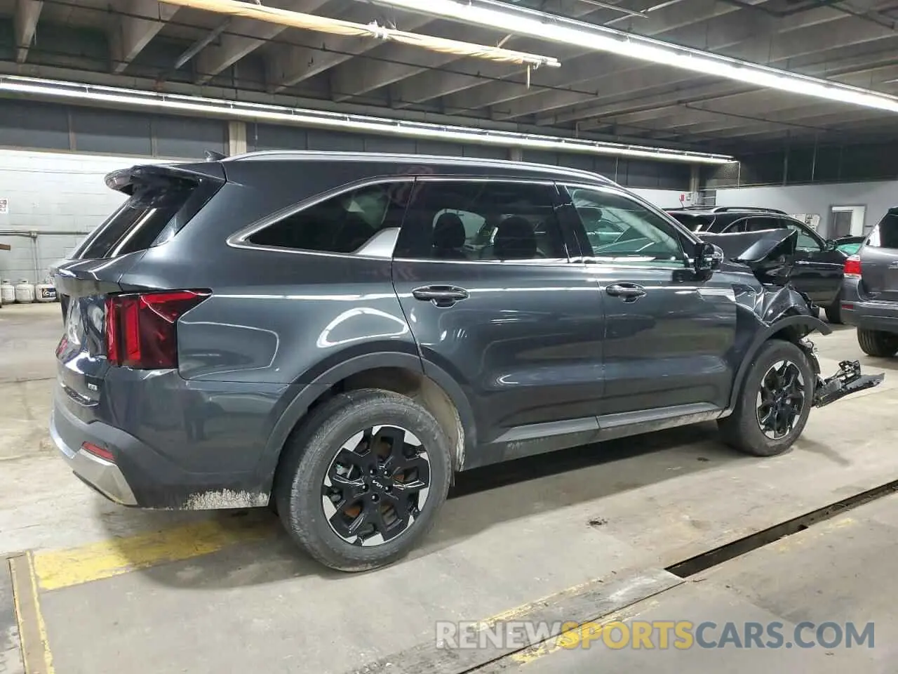 3 Photograph of a damaged car 5XYRLDJC1RG288018 KIA SORENTO 2024