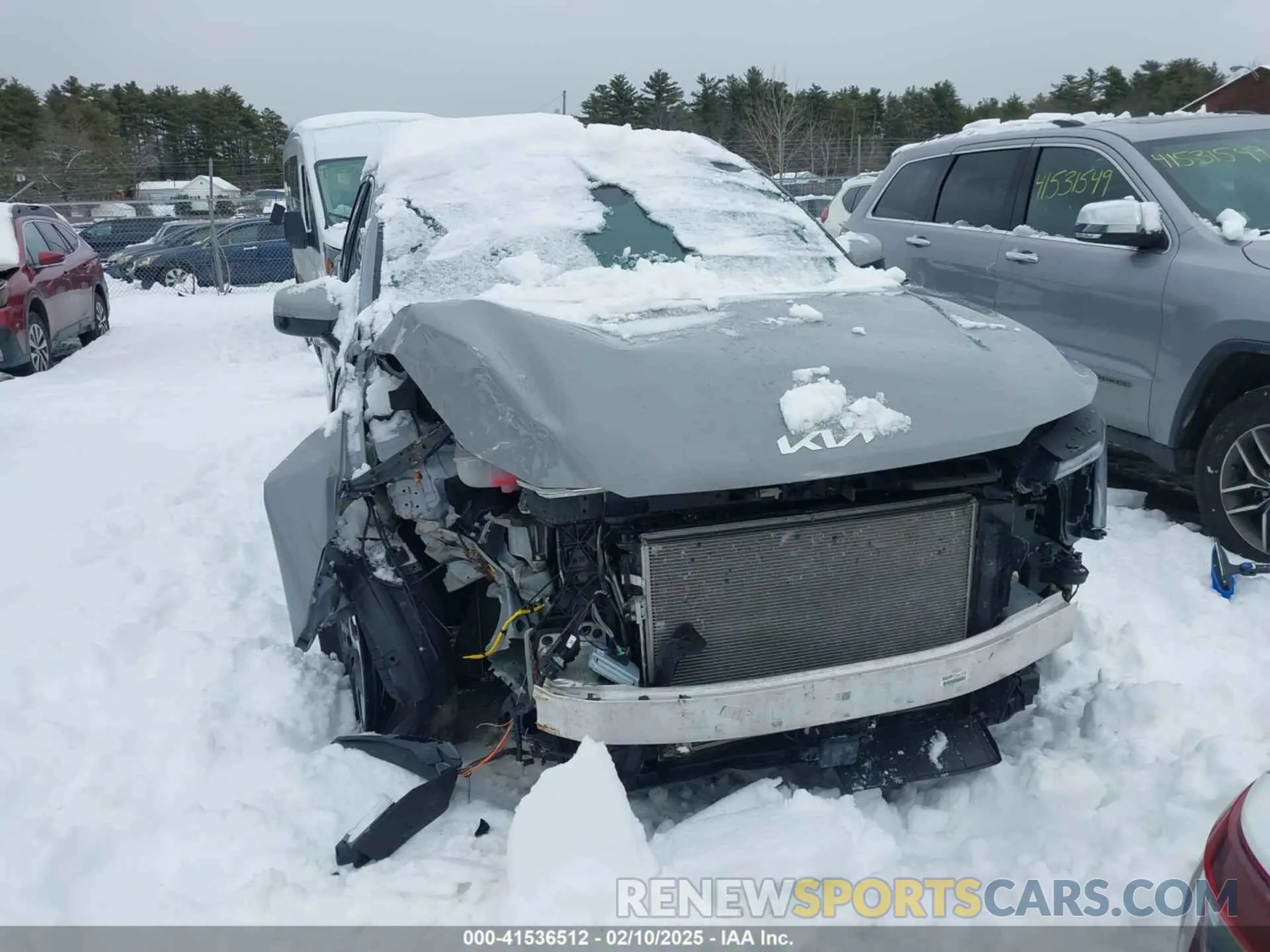 13 Photograph of a damaged car 5XYRLDJC2RG281871 KIA SORENTO 2024