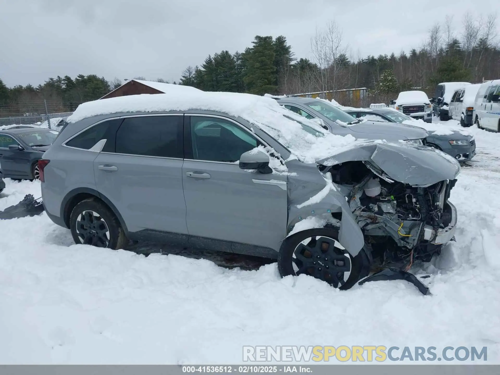 14 Photograph of a damaged car 5XYRLDJC2RG281871 KIA SORENTO 2024