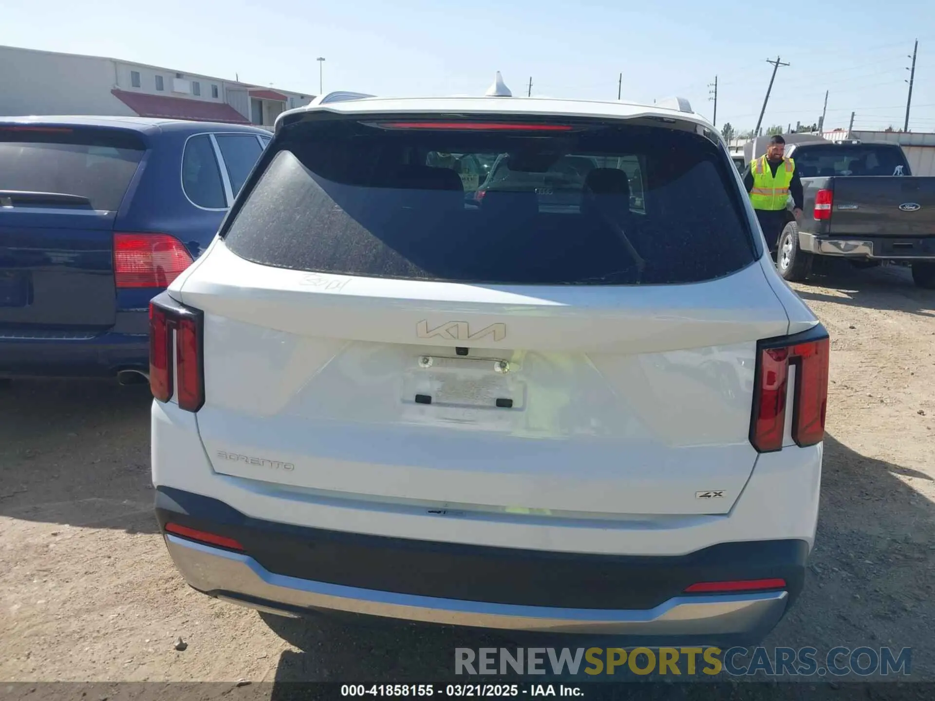 16 Photograph of a damaged car 5XYRLDJC3RG283404 KIA SORENTO 2024