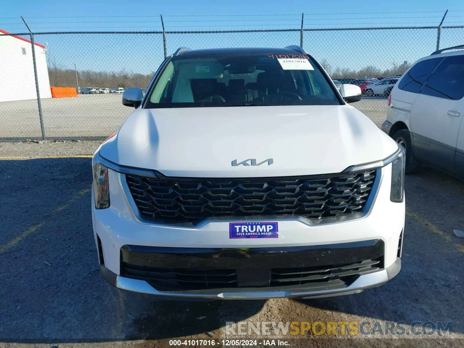 12 Photograph of a damaged car 5XYRLDJC5RG281928 KIA SORENTO 2024